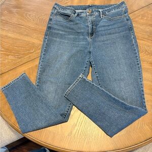 Seven7 Women's Skinny Jeans in Medium Blue Wash